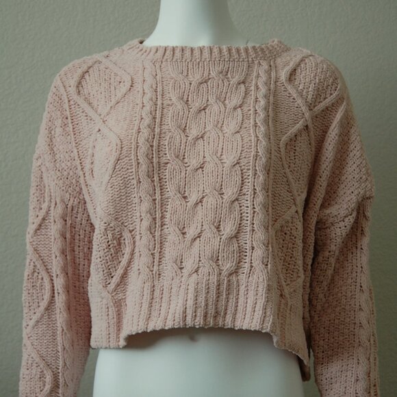 Arizona Jean Co, Women Size M, Cable Knit Crew Neck Crop Top Sweater, Dusty Pink - Picture 3 of 8